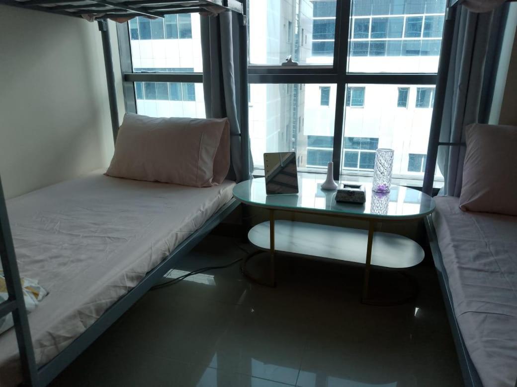 Top House Hostel أبو ظبي المظهر الخارجي الصورة