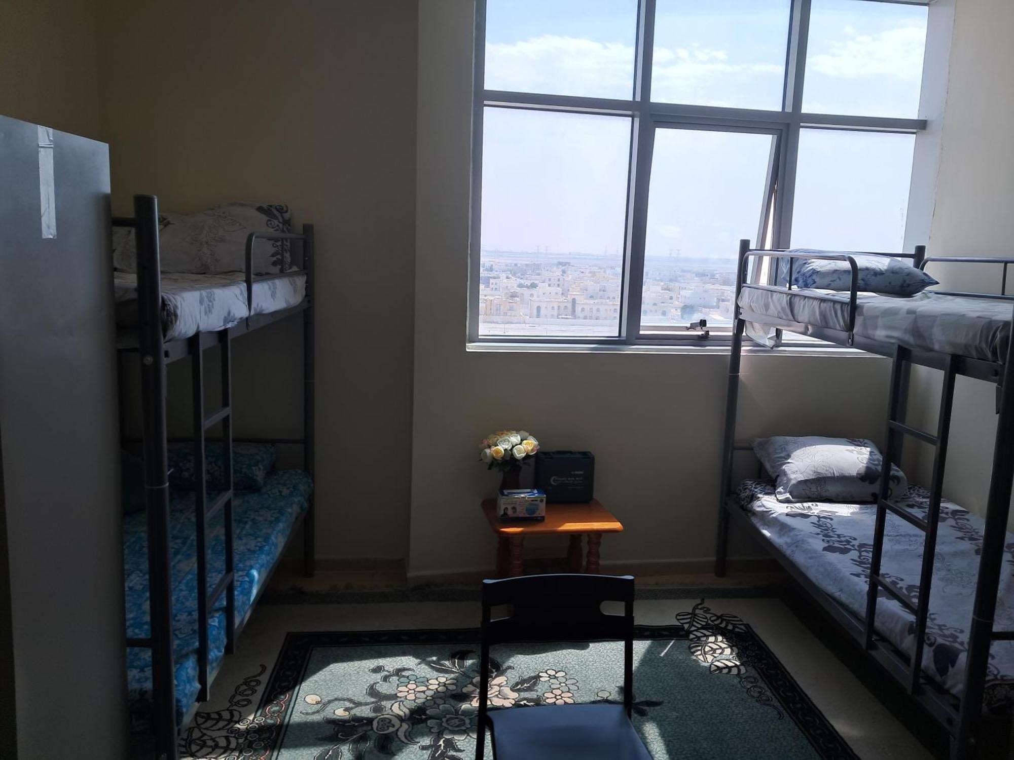 Top House Hostel أبو ظبي المظهر الخارجي الصورة